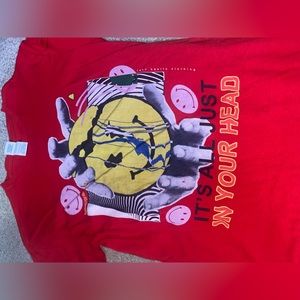 Teen hearts It’s all just in your head graphic tee